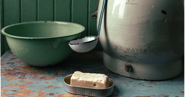 A képen Keverőtál, fedett pályás, asztali kerámiaáru, kerámia látható